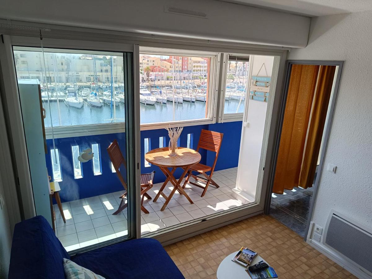 Апартаменты Le Calme Et La Luminosite Du Port Ideal Pour Un Bon Sejour Лёкат Экстерьер фото